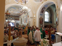 Tuliszków: poświęcenie sztandaru koła pszczelarzy