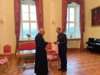 Biskup Włocławski wręczył dekrety pracownikom Kurii