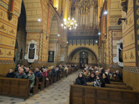 Biskup Włocławski przewodniczył Pasterce w bazylice katedralnej