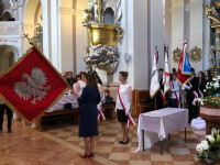 Nowy sztandar dla Szkoły Podstawowej im. bł. kard. Stefana Wyszyńskiego w Wólce Czepowej