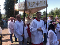 Czernikowo: bp Wętkowski poświęcił obelisk upamiętniający bł. kard. Wyszyńskiego
