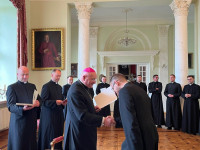 Bp Wętkowski wręczył dekrety księżom wikariuszom