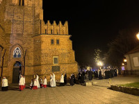 Bp Wętkowski w Wigilię Paschalną: życiem dawajmy świadectwo o Jezusie