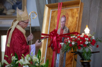 Włocławek: wprowadzenie relikwii bł. Stefana Wyszyńskiego do sanktuarium św. Józefa