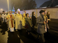 Włocławek: Msza św. i procesja z relikwiami ulicami miasta