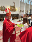 Włocławek: bierzmowanie w parafii Narodzenia NMP i św. Jana Apostoła