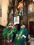 Bp Mering w Zgierzu: Miłosierdzie Boże jest miłością pochyloną nad bólem człowieka
