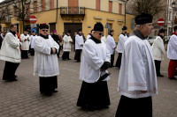 Włocławek: Droga Krzyżowa ulicami miasta w intencji pokoju na Ukrainie