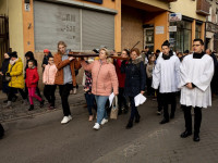 Włocławek: Droga Krzyżowa ulicami miasta w intencji pokoju na Ukrainie
