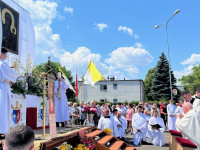 Bp Wętkowski na Boże Ciało: „całe nasze życie powinno być uwielbieniem Boga”