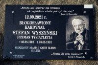 W Ślesinie odsłonięto pomnik bł. kard. Wyszyńskiego