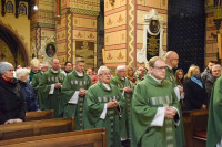 Bp Wętkowski na rozpoczęcie synodu: usłyszmy, co Duch Święty mówi do Kościoła