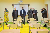 Ks. bp Wiesław Mering poświęcił nowe sale lekcyjne w „Małym Długoszu”