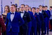 Biskup Włocławski wziął udział w studniówce „Długosza”